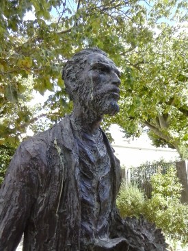 Van Gogh door Zadkine in tuin St.Remy