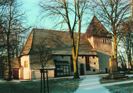 Kerkje in Lavelsloh, waar alle Buschmannen gedoopt zijn