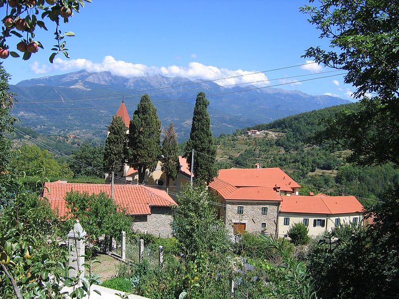 800px-Torrano_Chiesa